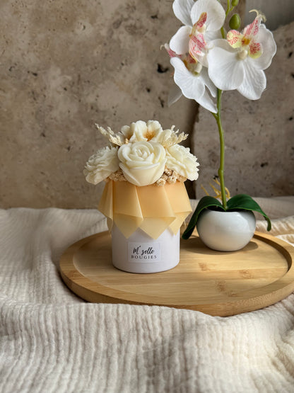 The Small Scented Beige Pot